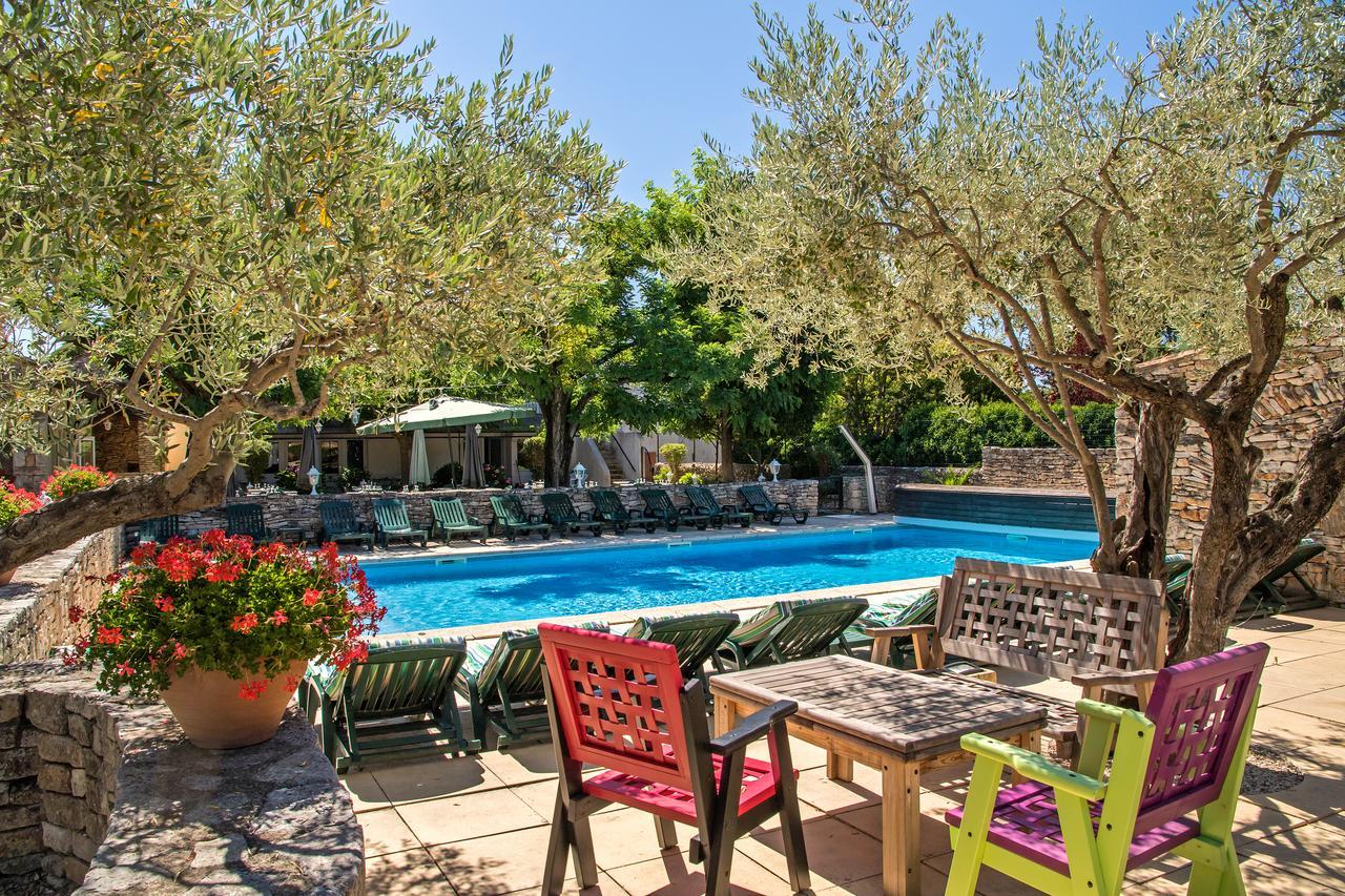 Logis Hotel Restaurant L'Escarbille Saint-Martin-dʼArdèche Buitenkant foto